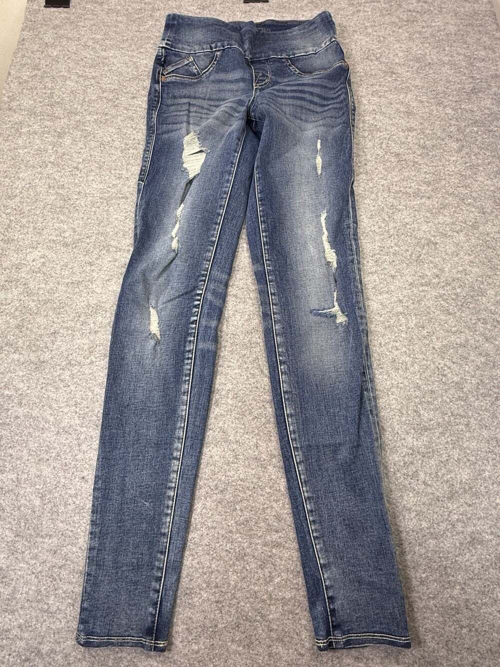 Rock & Republic Denim RX Slimming Denim Cure Distressed Skinny Jeans